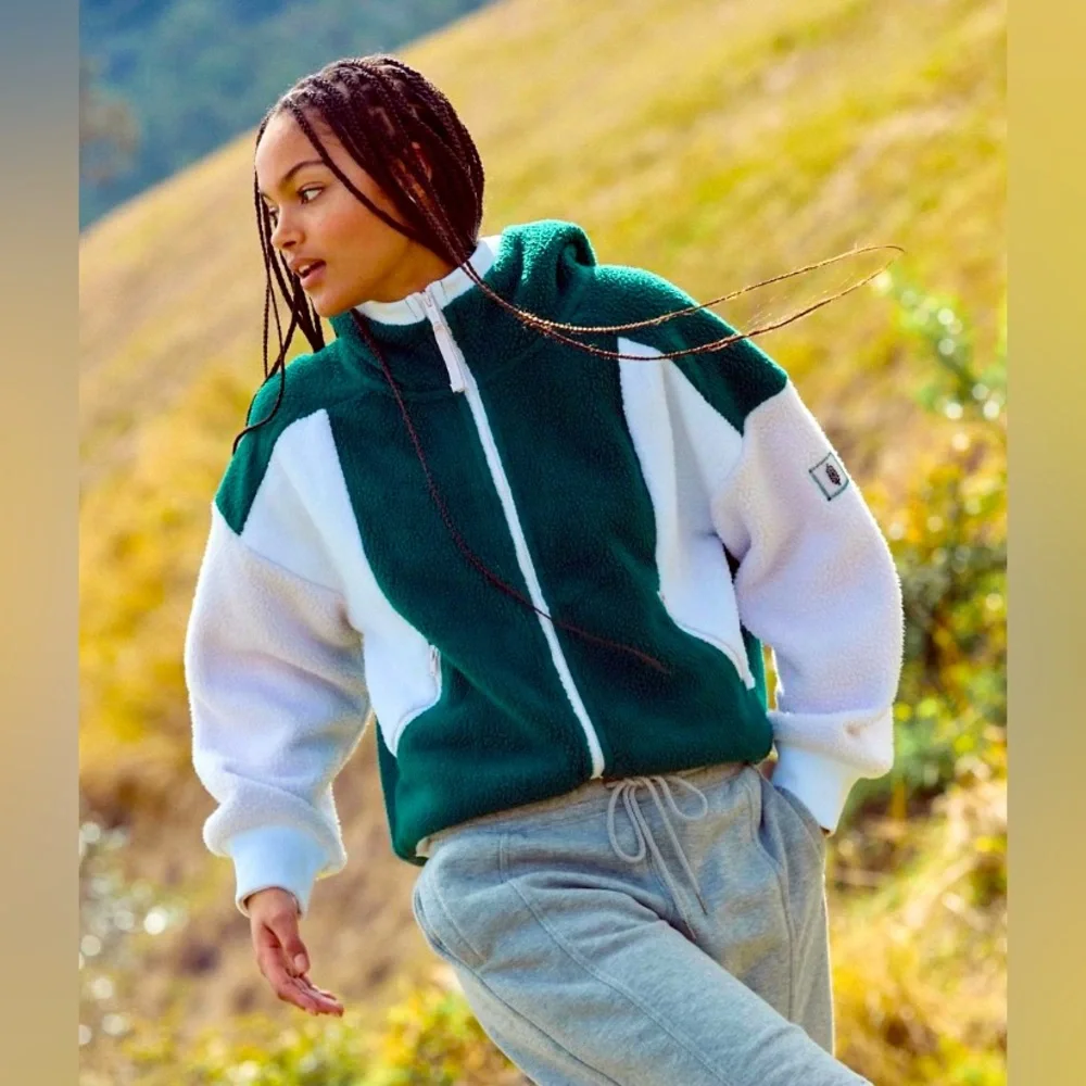 Free People Hit The Slopes Hoodie // FP Movement //Size Small // NWT // Jacket - Picture 2 of 9